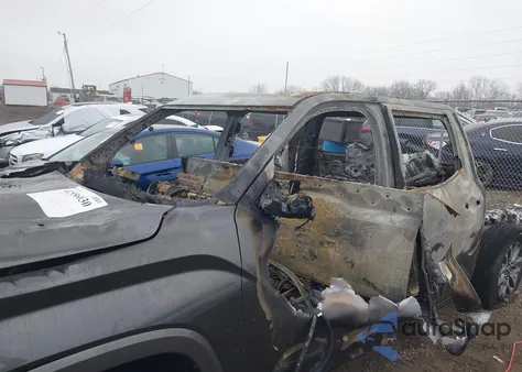 2023 Toyota Tundra 1794 Edition z USA, uszkodzony, nr VIN 5TFMA5DB2PX116633